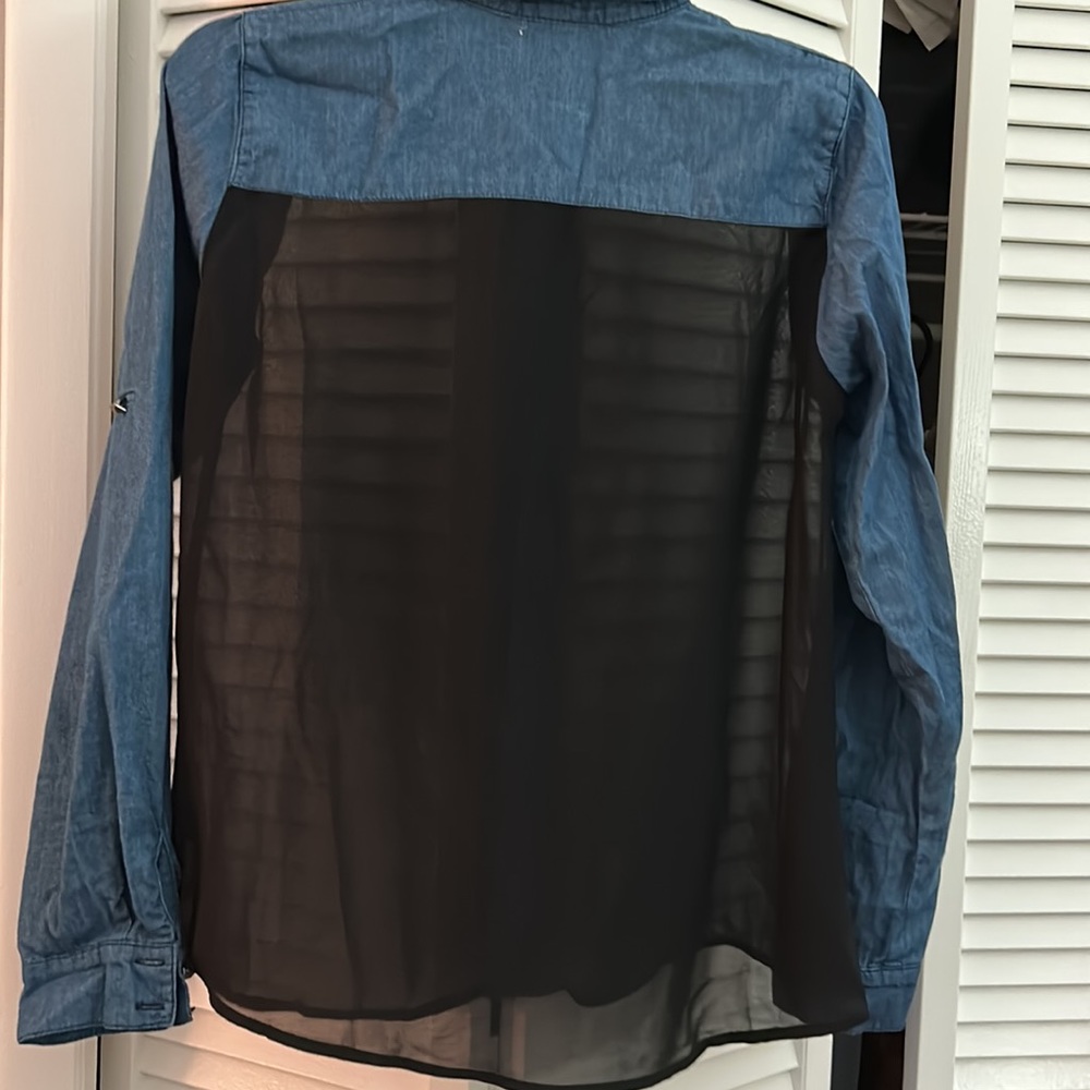 Tops - Picture 3 of 4